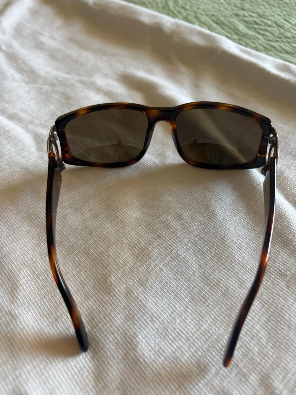 CHANEL classic sunglasses